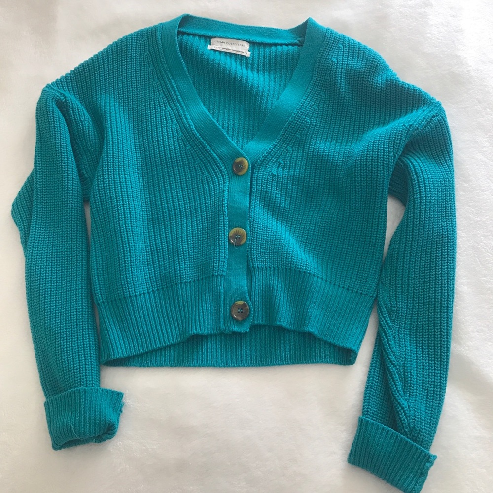 Cropped turquoise cardigan